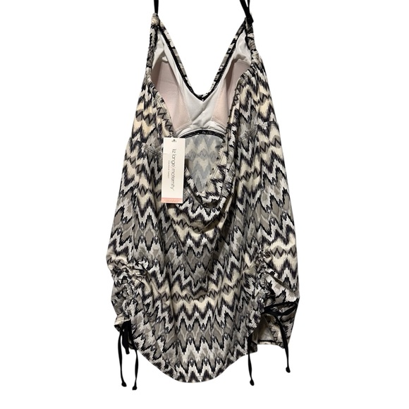 Liz Lange Maternity Swim Top NWT XL | Black & White Geometric - Picture 2 of 6